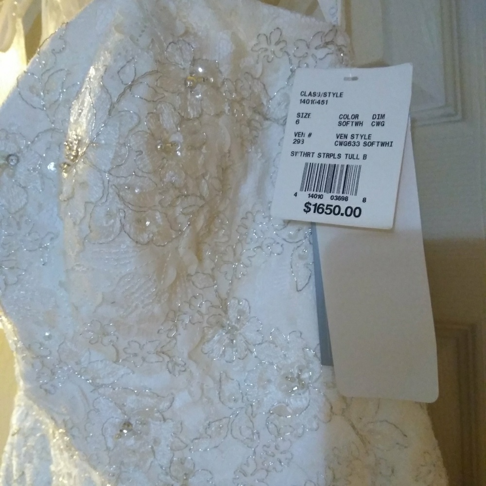 Wedding dress